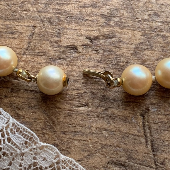 Vintage Estate Peach Faux Pearl Collar Choker Necklace Box Clasp Bridal Wedding - Picture 7 of 8